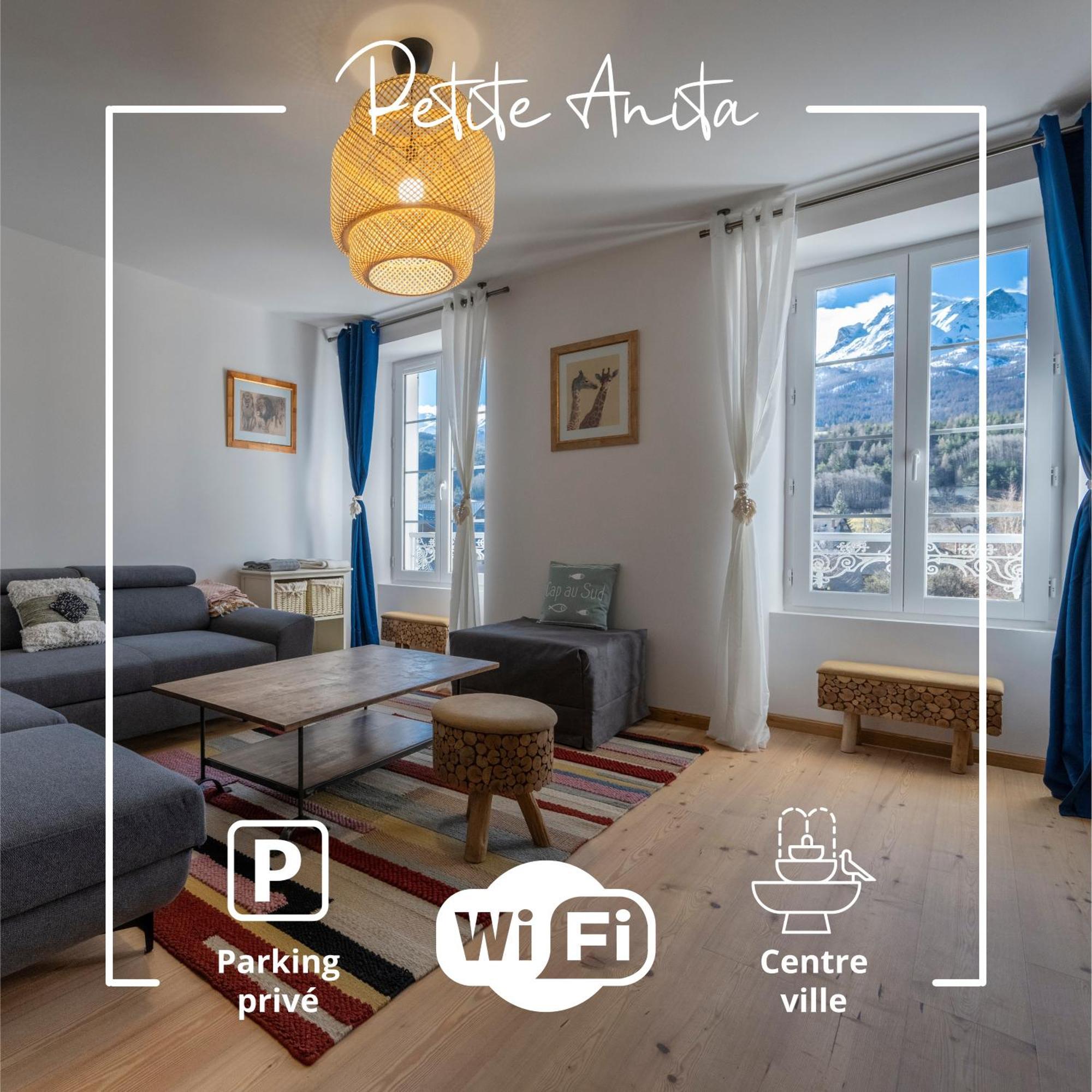 Petite Anita - Centre Ville - Parking Prive Barcelonnette Buitenkant foto